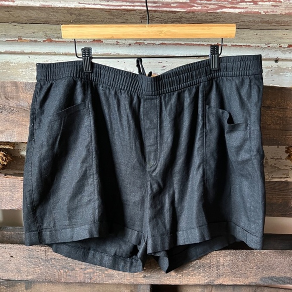 🟠OLD NAVY Drawstring Cuffed Shorts in Black XL